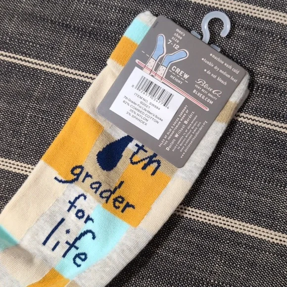 Blue Q "7th grader for life" Men's Crew Socks Yellow Blue Teacher Gift Novelty - Picture 3 of 3